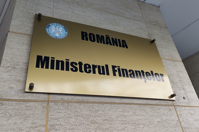 mf-introduce-obligatoriu-de-la-1-ianuarie-2025-facturarea-electronica-pentru-relatia-intre-companii-s20878